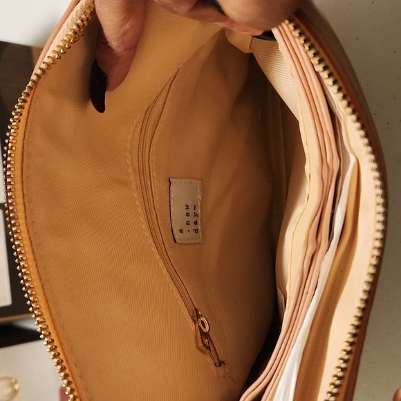 A New Day Pink Crossbody NWOT - Picture 4 of 9